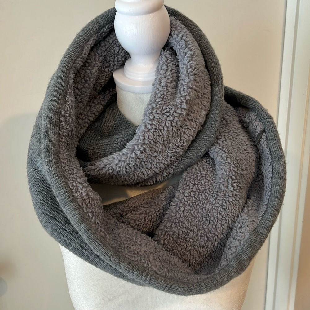 Lululemon scarf with hidden zipper storage pocket